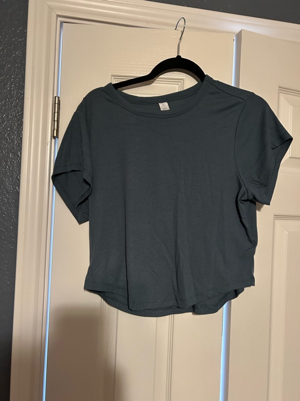 Old Navy ultralite crop top